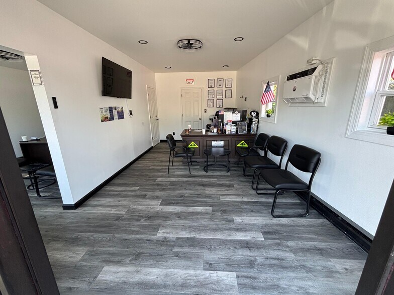 More Photos Of 11021-11025 Jefferson Ave, Newport News Auto Dealership For Sale