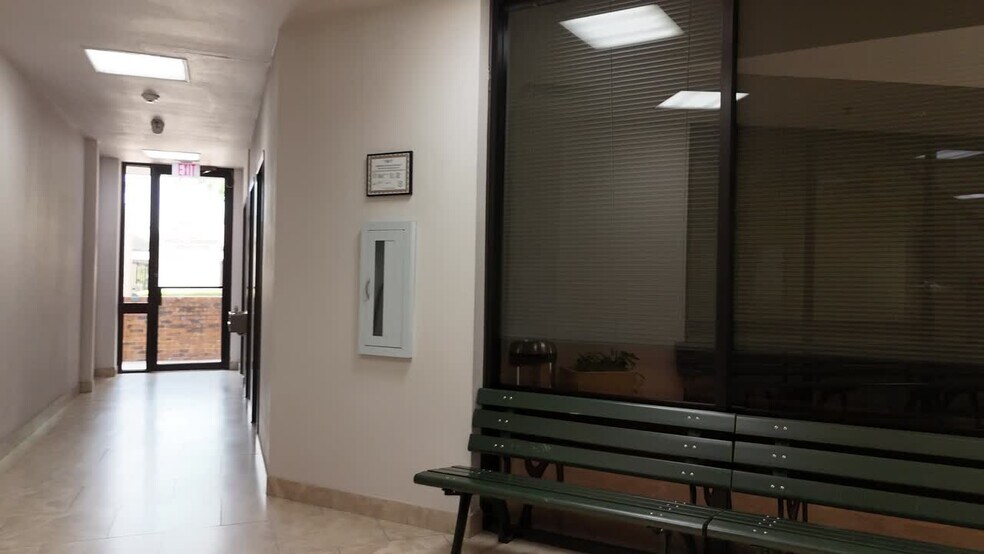 More Photos Of 2275 Westpark Ct, Euless Office For Lease