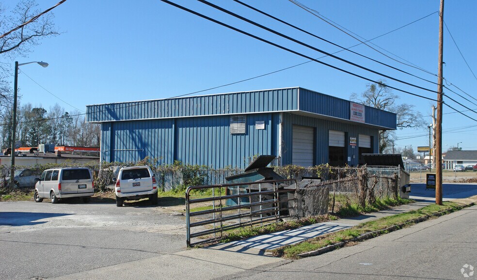 More Photos Of 940 Whitman St, Orangeburg General Retail For Sale