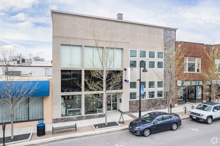 More Photos Of 2140 Front St, Cuyahoga Falls Storefront Retail Office For Lease