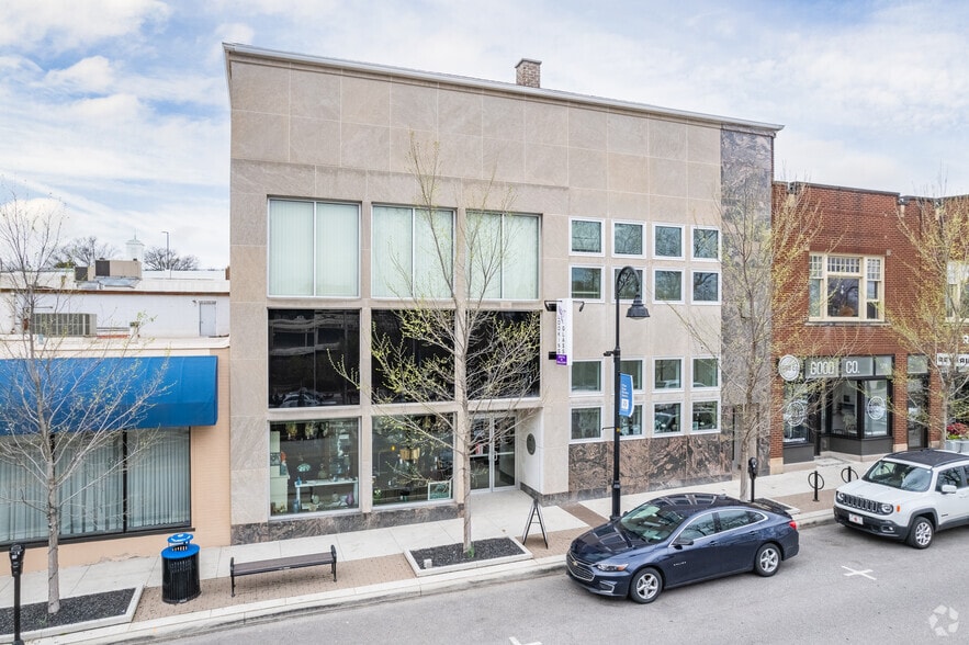 More Photos Of 2140 Front St, Cuyahoga Falls Storefront Retail Office For Lease
