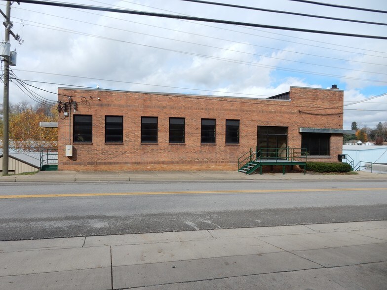 Primary Photo Of 1114 Speedway Ave, Fairmont Warehouse For Lease