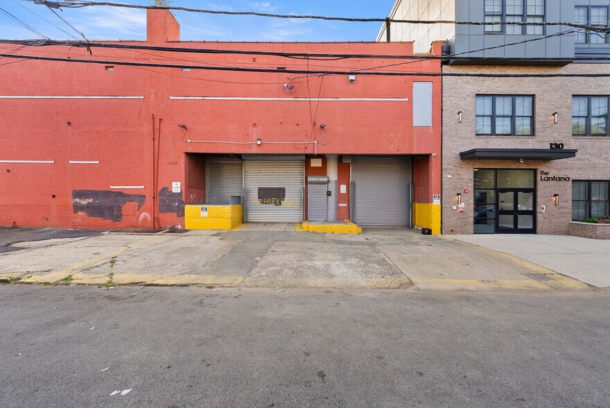More Photos Of 122-128 N 11th St, Newark Manufacturing For Sale