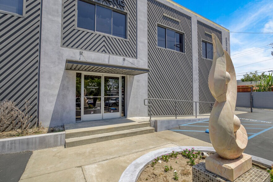 More Photos Of 9323 Rush St, South El Monte Manufacturing For Lease