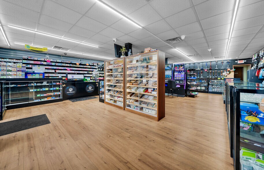 More Photos Of 3140 W Ridge Pike, Eagleville Storefront For Sale