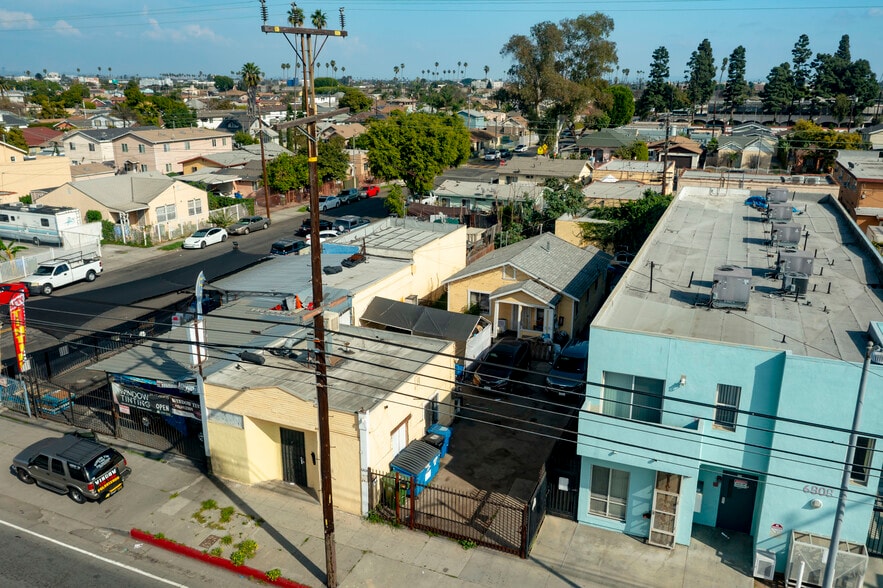 More Photos Of 6804 S Hoover St, Los Angeles Flex For Sale