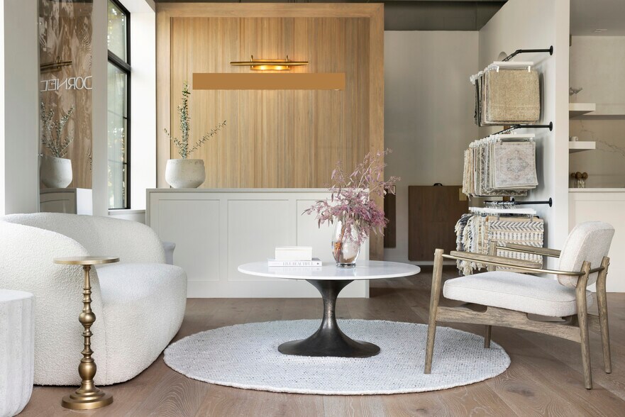 More Photos Of 1986 Highway 96 E, White Bear Lake Freestanding For Lease