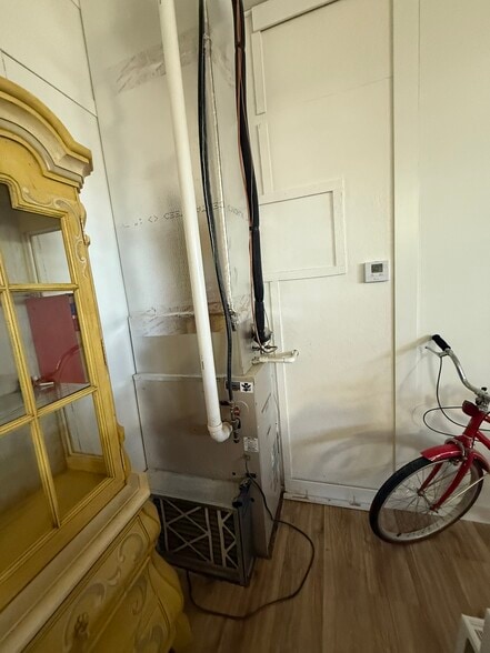 More Photos Of 1419 Wayne St, Celina Warehouse For Sale