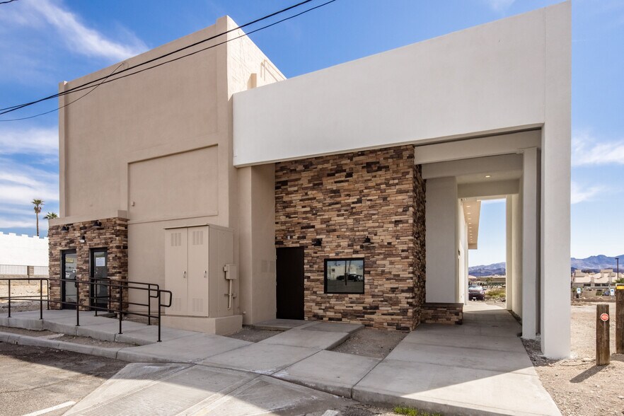 Primary Photo Of 1515 Marlboro Dr, Lake Havasu City Restaurant For Sale