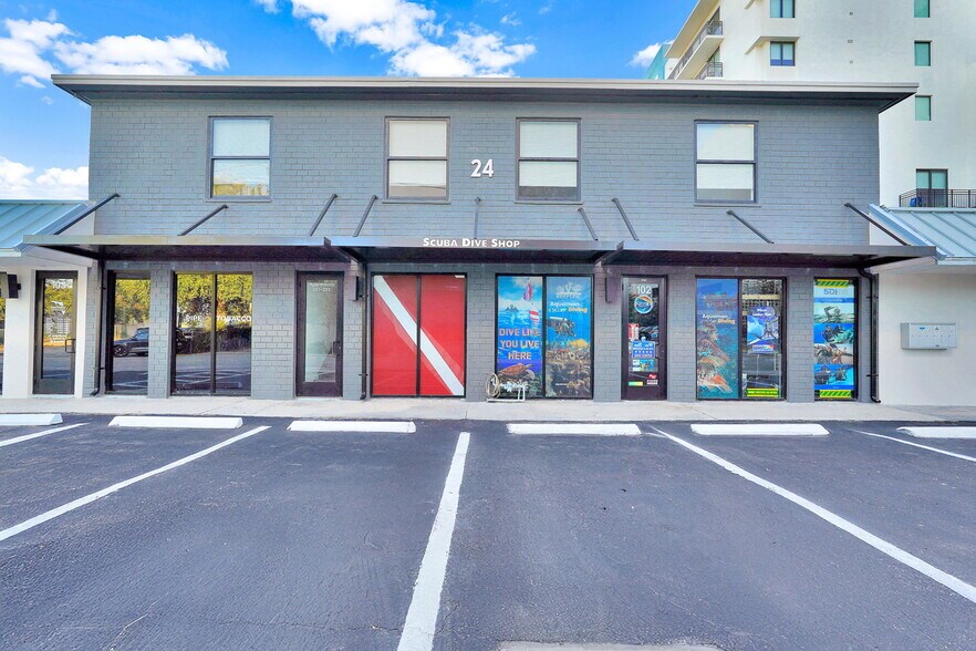 More Photos Of 24 NE 1st Ave, Dania Beach Loft Creative Space For Sale