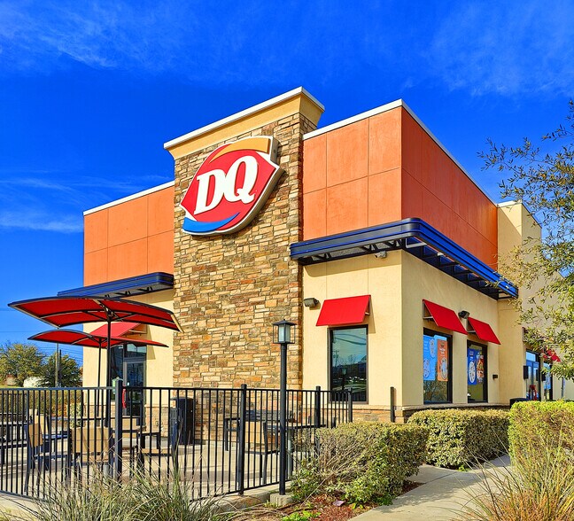 More Photos Of 6645 Westworth Blvd, Westworth Village Fast Food For Sale