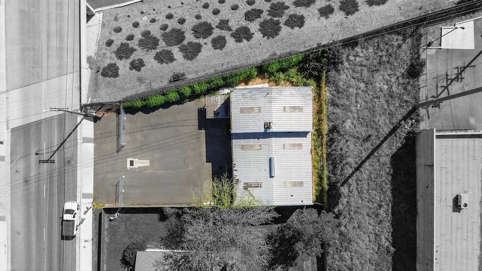 More Photos Of 652 E Lockeford St, Lodi Auto Repair For Sale