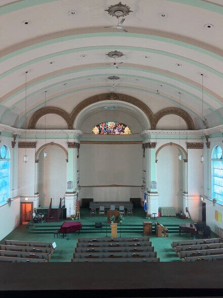 More Photos Of 5001 S Hermitage Ave, Chicago Religious Facility For Sale