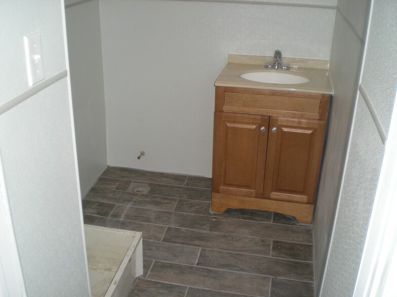 More Photos Of 4401-4403 N Clark St, Chicago Apartments For Lease