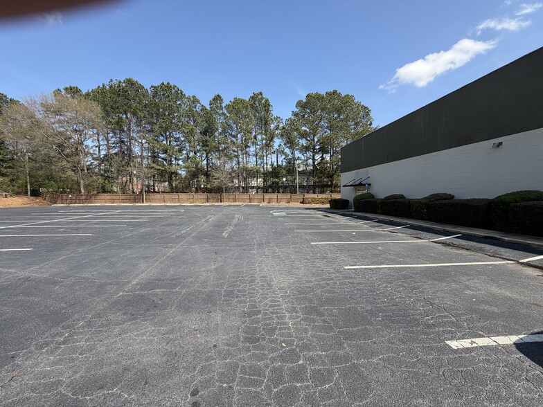 More Photos Of 1225 Cedar Shoals Dr, Athens Freestanding For Lease