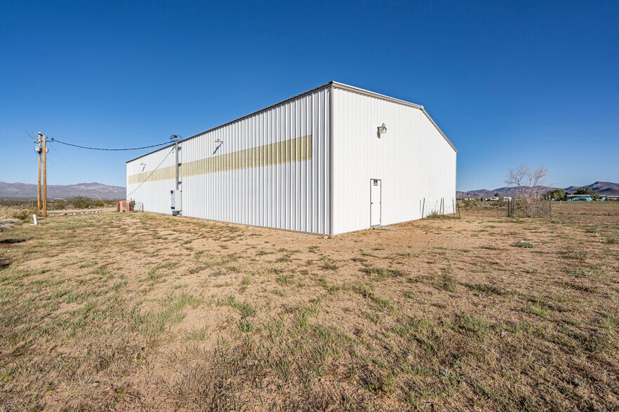 More Photos Of 14690 Cattle Dr, Dolan Springs Industrial For Sale