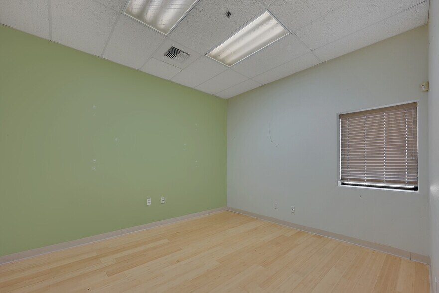More Photos Of 103 D St, Marysville Office Residential For Sale