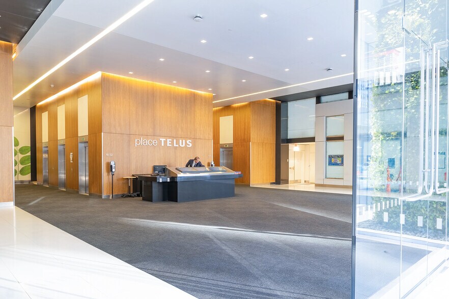 More Photos Of 630 Boul René-Lévesque O, Montréal Office For Sale