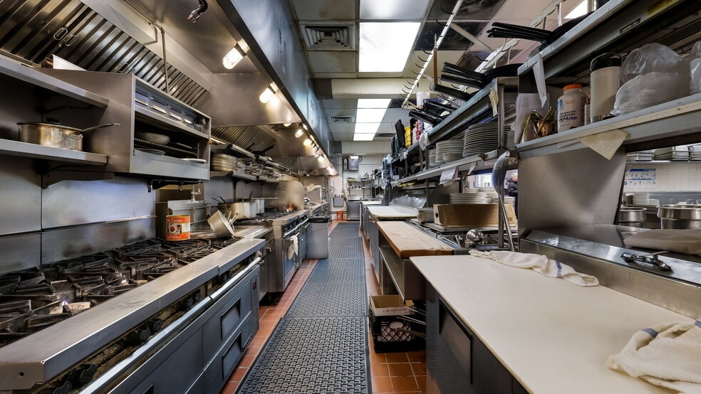 More Photos Of 1373 Easton Rd, Warrington Restaurant For Sale