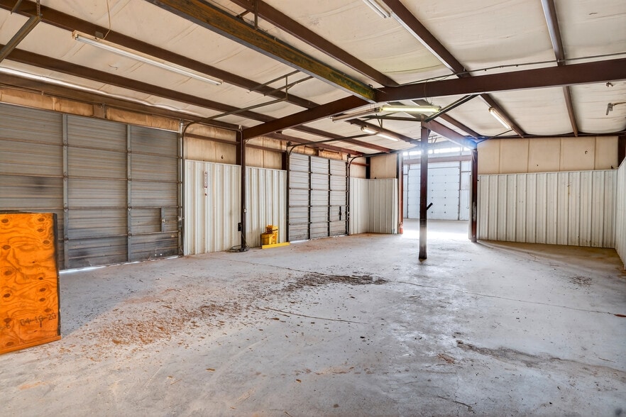 More Photos Of 2716 Judy Ave, Odessa Warehouse For Sale