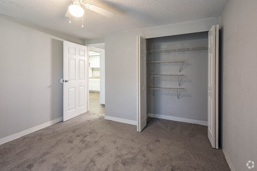 More Photos Of 965 Candlelight Blvd, Brooksville Apartments For Sale