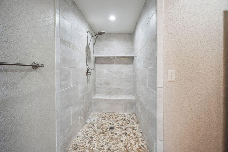 More Photos Of 7517 Us Highway 67, Stephenville Light Distribution For Sale