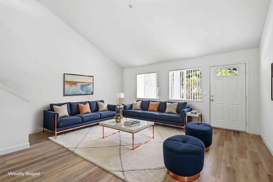 More Photos Of 2220 Chanticleer Ave, Santa Cruz Apartments For Sale