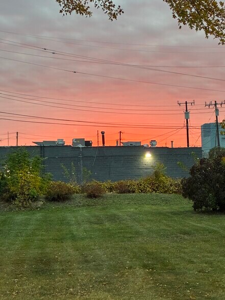 More Photos Of 10118 Eagle St, Dearborn Industrial For Sale