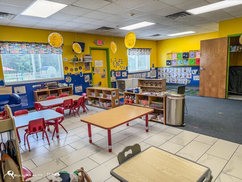 More Photos Of 431 Brownlee Rd, Jackson Daycare Center For Sale