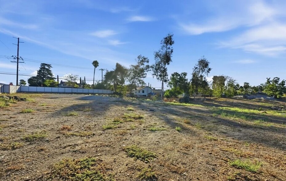 More Photos Of 10007 Beaumont Ave, Beaumont Land For Sale