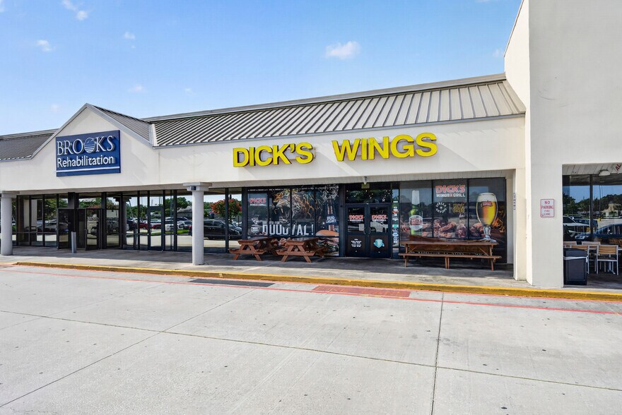 More Photos Of 14286 Beach Blvd, Jacksonville Beach General Retail For Sale