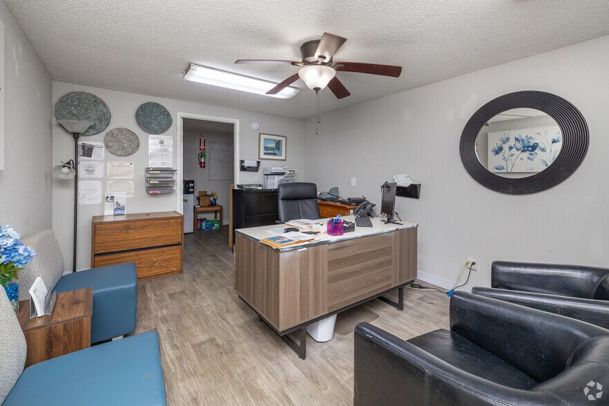 More Photos Of 8619 N Davis Hwy, Pensacola Apartments For Sale