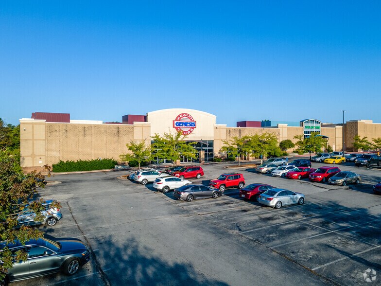 Primary Photo Of 3830-3850 S Crackerneck Rd, Independence Unknown For Lease