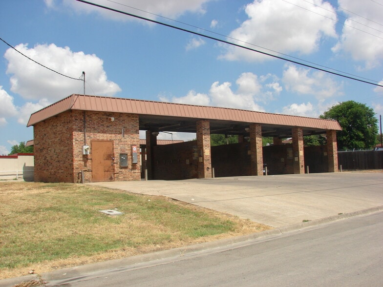 Primary Photo Of 2424 W. Adams and 110 N. 49th St ave, Temple Carwash For Sale