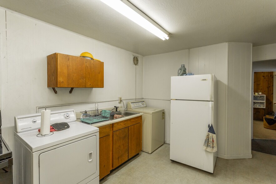 More Photos Of 2929 N Government Way, Coeur d'Alene Auto Dealership For Sale