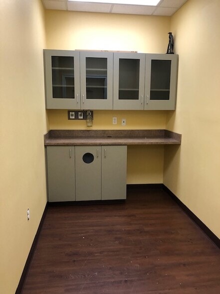 More Photos Of 203 N IH 35, Belton Freestanding For Lease