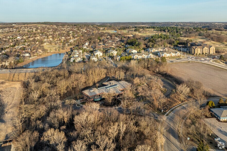 More Photos Of 1002 Deming Way, Madison Office For Sale