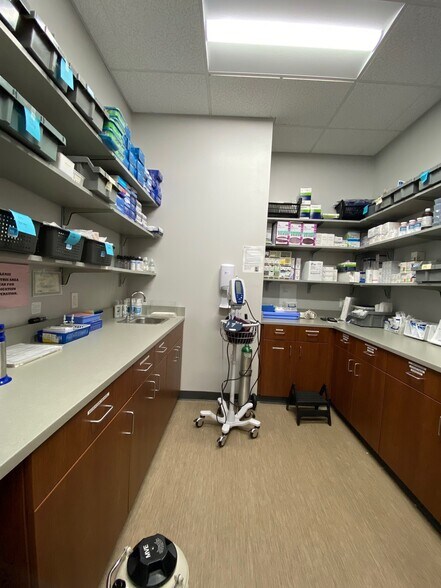 More Photos Of 5175 Morse Rd, Columbus Medical For Lease