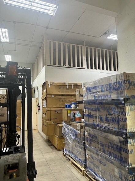 More Photos Of 16155 SW 117th Ave, Miami Light Distribution For Sale