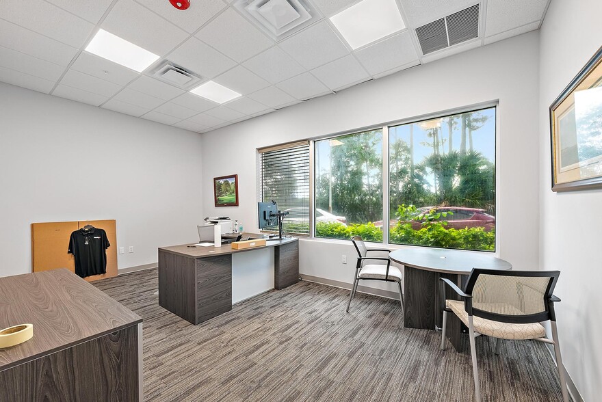 More Photos Of 3126 Jupiter Park Dr, Jupiter Warehouse For Lease