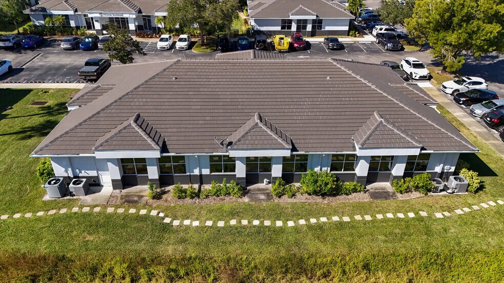More Photos Of 6150 Diamond Center Ct, Fort Myers Medical For Sale