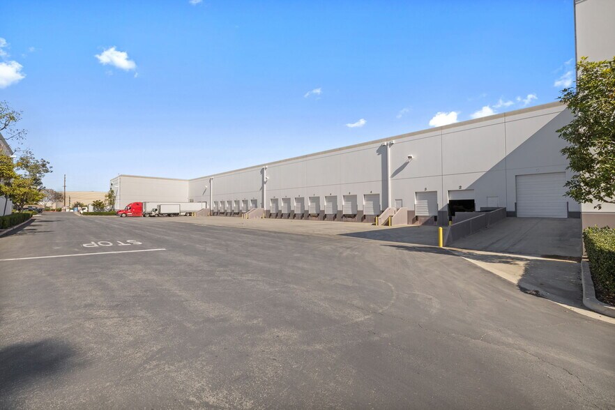 More Photos Of 12681-12683 Corral Pl, Santa Fe Springs Warehouse For Sale