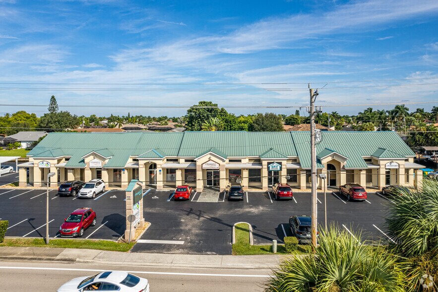 More Photos Of 3515 Del Prado Blvd S, Cape Coral Medical For Lease