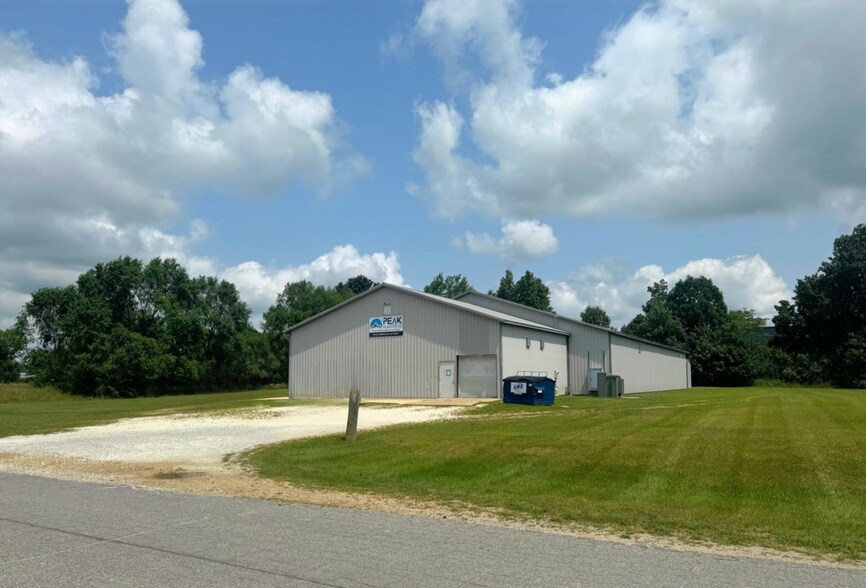 More Photos Of 1045 Parkview St, Constantine Warehouse For Sale