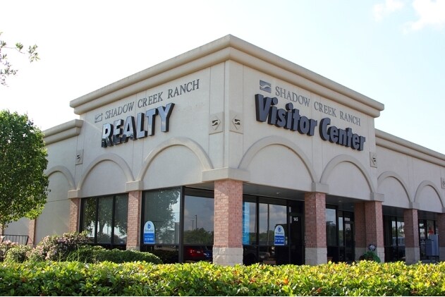 More Photos Of 11713 Shadow Creek Pky, Pearland Freestanding For Lease