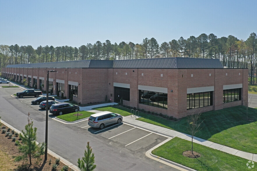 More Photos Of 1 TW Alexander Dr, Durham Research And Development For Lease