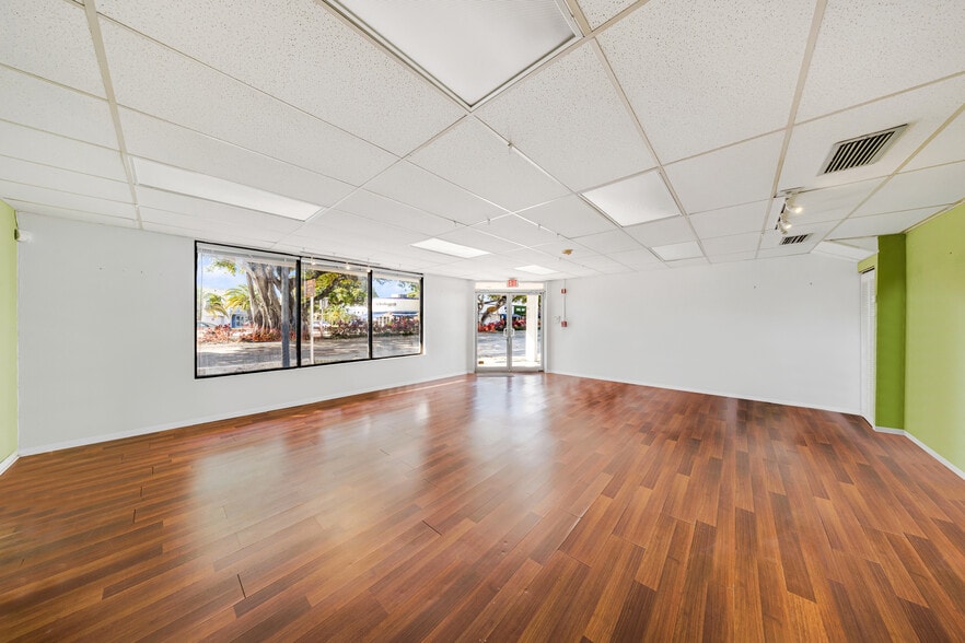 More Photos Of 1235 SW 22nd St, Miami Office For Lease
