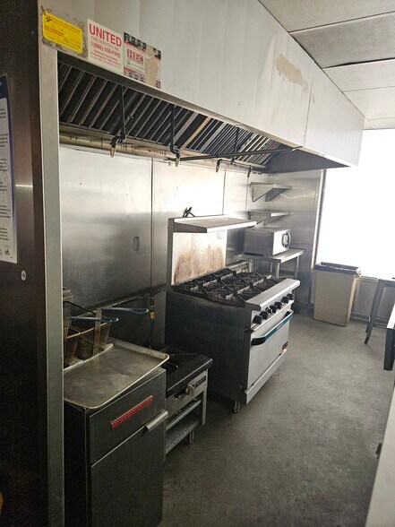 More Photos Of 4000-4010 Lincoln Blvd, Marina Del Rey Unknown For Lease