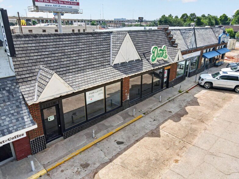 More Photos Of 2412-2414 N Robinson Ave, Oklahoma City Storefront Retail Office For Lease