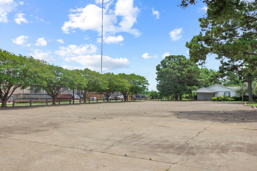 More Photos Of 21177 US Highway 80, Wills Point Religious Facility For Sale